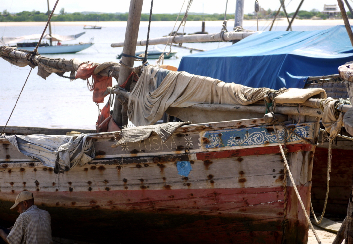 Dhow das tradtionelle Segelboot