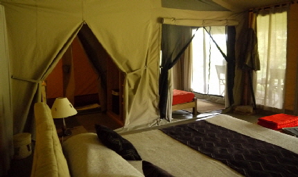  Safarizelt im Enkewa Camp